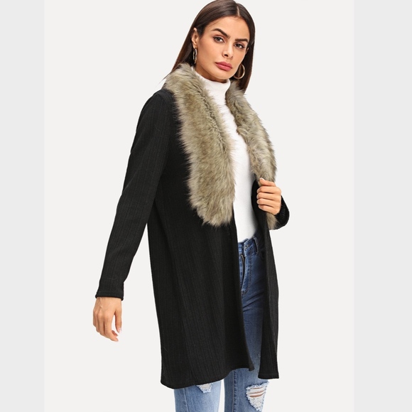 Faux Fur Collar Open Black Cardigan - Picture 2 of 8